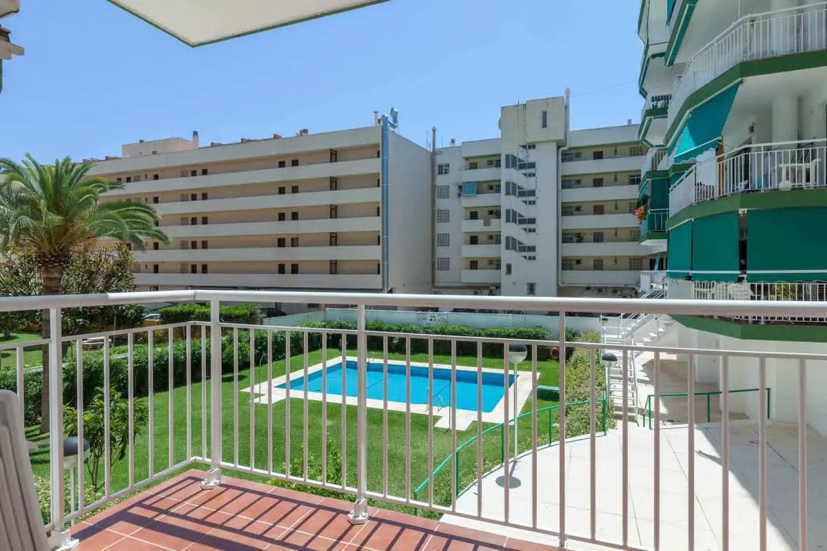 Apartamento adosado de 3 dormitorios con WiFi y piscina