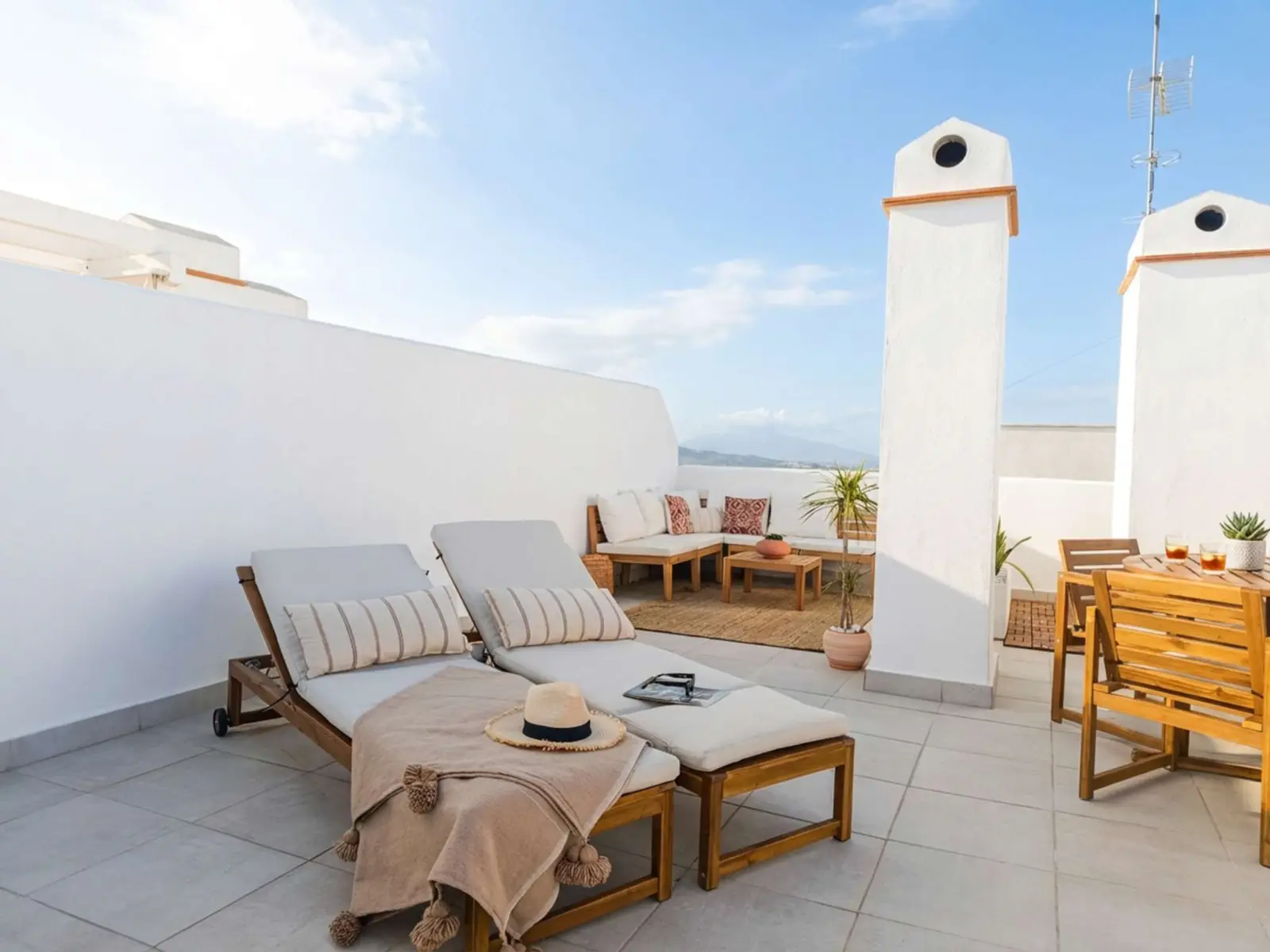 Casares Rooftop Apartment
