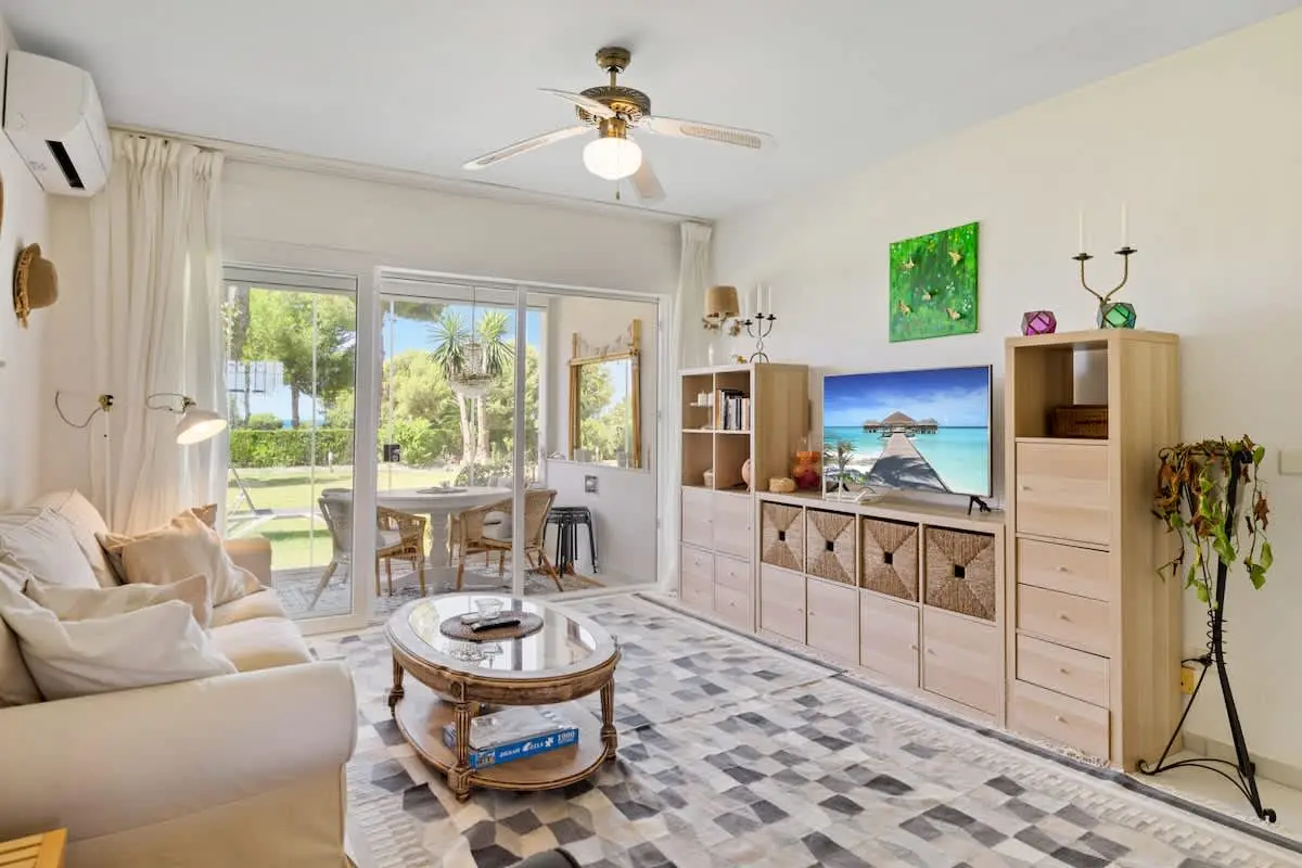 Apartamento con jardín y piscina en Mijas - Ref 209