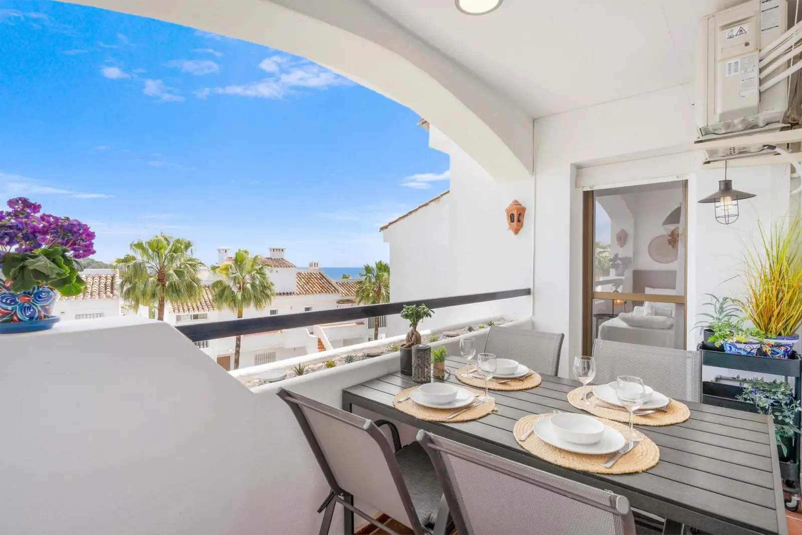 Riviera apartment with pool - Ref 82