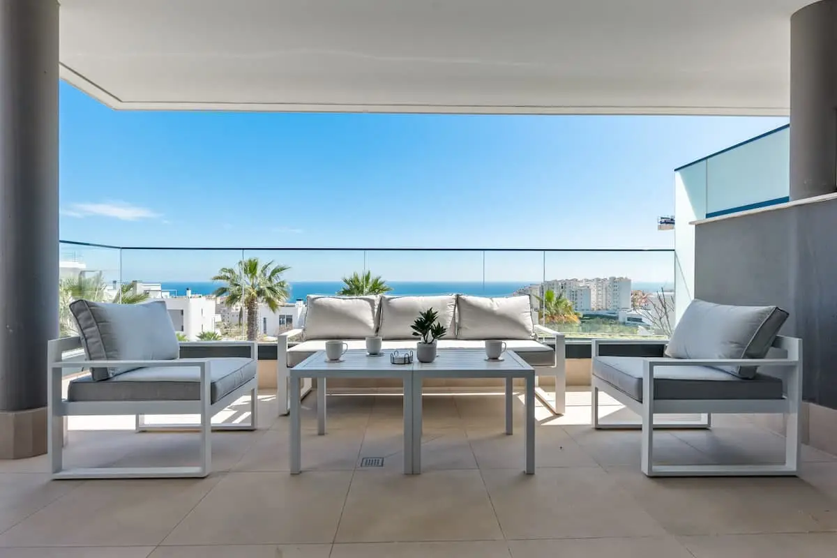 Apartamento con vistas al mar y piscina - Ref M21
