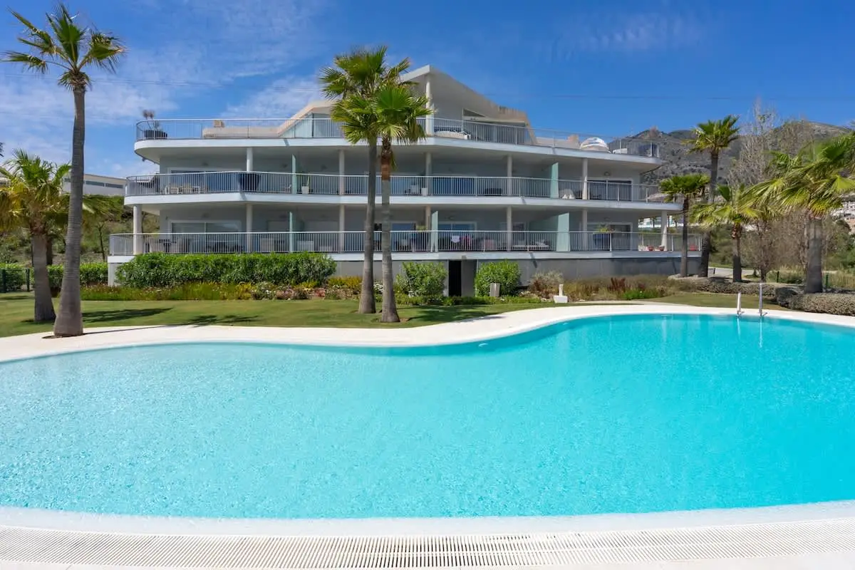 Terraza soleada con jacuzzi - Ref 26