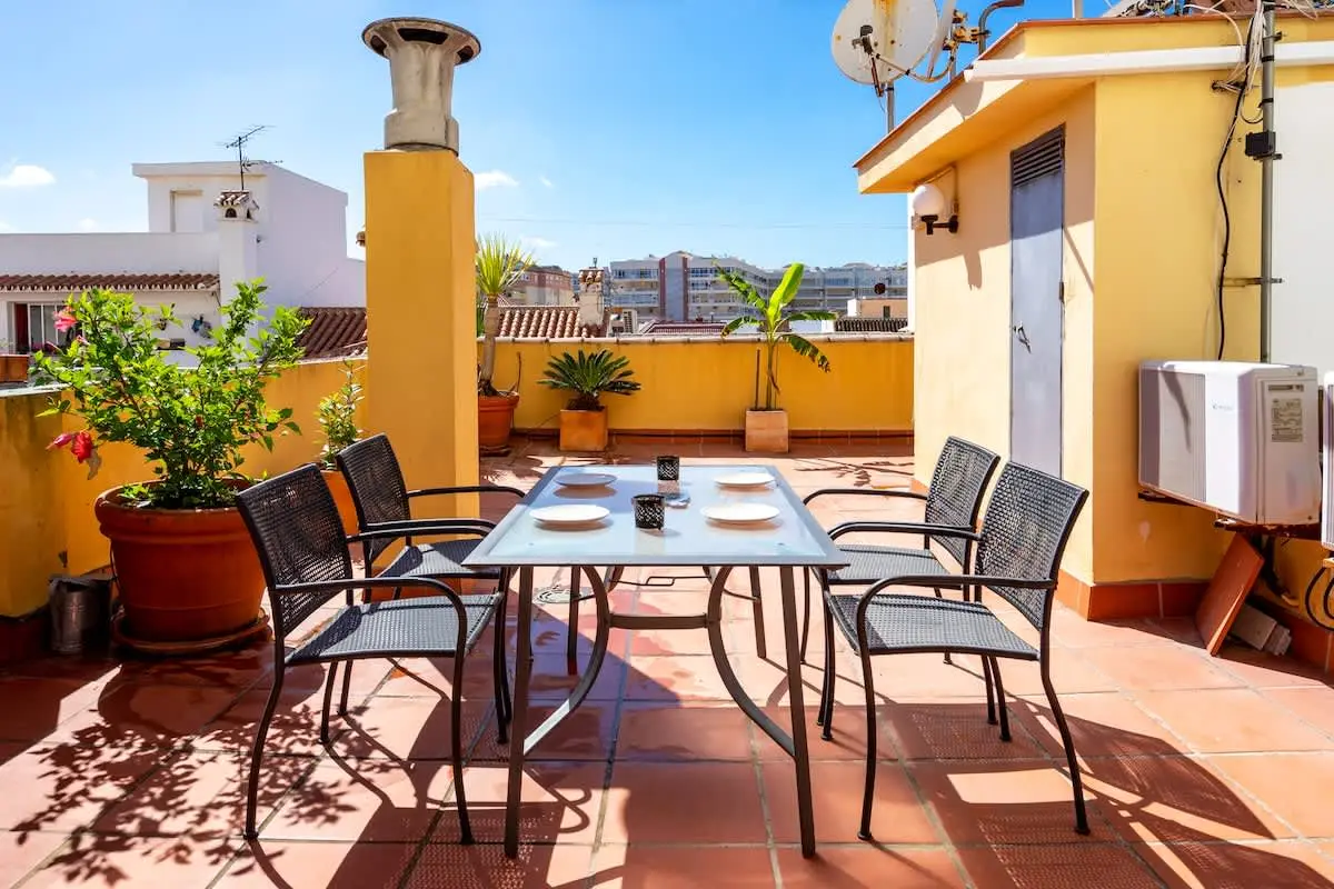 Charming Penthouse with Rooftop Terrace in Los Boliches